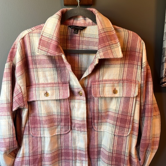 Banana Republic Shacket - Picture 2 of 8